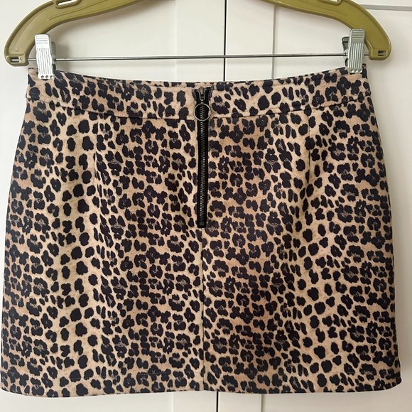 Kzell Leopard Skirt - Size Small - Picture 7 of 10